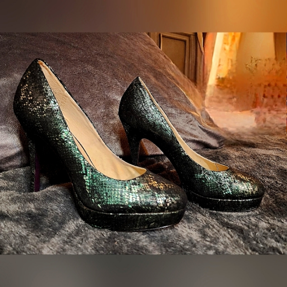 Green Snake Skin Platform Heels Size 10 by Mojo Moxy